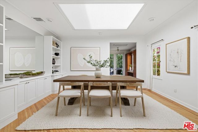 8924 Ashcroft Avenue, West Hollywood, CA 90048