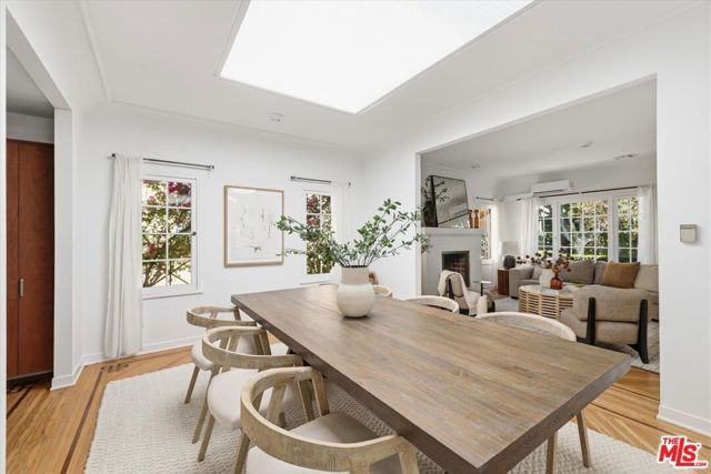 8924 Ashcroft Avenue, West Hollywood, CA 90048