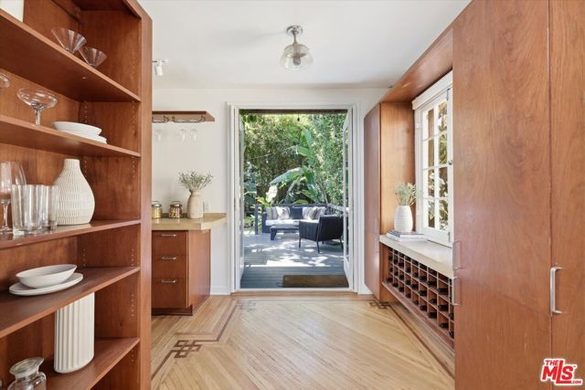 8924 Ashcroft Avenue, West Hollywood, CA 90048