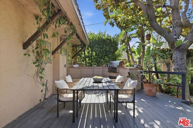 8924 Ashcroft Avenue, West Hollywood, CA 90048