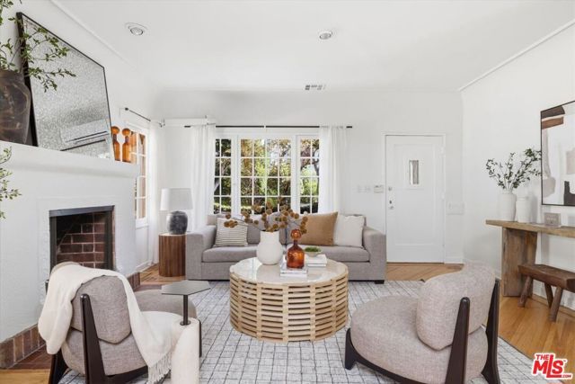 8924 Ashcroft Avenue, West Hollywood, CA 90048