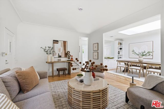 8924 Ashcroft Avenue, West Hollywood, CA 90048