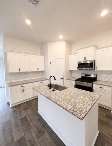 2151 Emerald Lake Trails Trail, Dayton, TX 77535