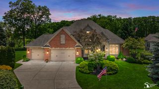 1042 Saint James Park Avenue, Monroe Twp, MI 48161