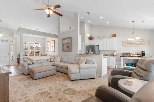 4024 Comfort Valley Dr., Longs, SC 29568