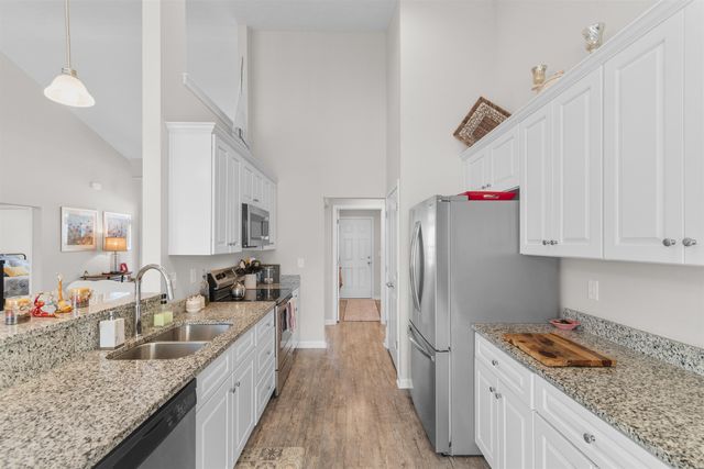 4024 Comfort Valley Dr., Longs, SC 29568