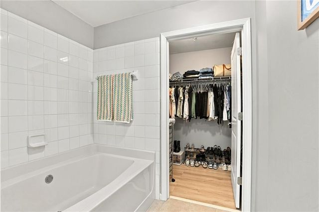3040 Peachtree Road NW 709, Atlanta, GA 30305