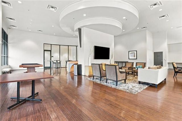 3040 Peachtree Road NW 709, Atlanta, GA 30305