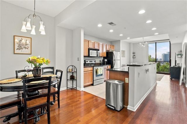 3040 Peachtree Road NW 709, Atlanta, GA 30305