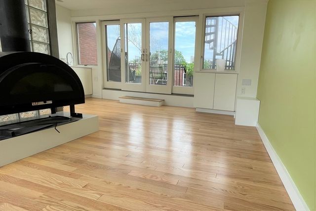 33 Lawrence St 2, Boston, MA 02116