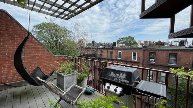 33 Lawrence St 2, Boston, MA 02116