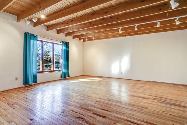 159A County Rd 155, Abiquiu, NM 87510