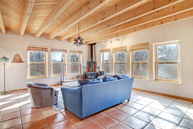 159A County Rd 155, Abiquiu, NM 87510