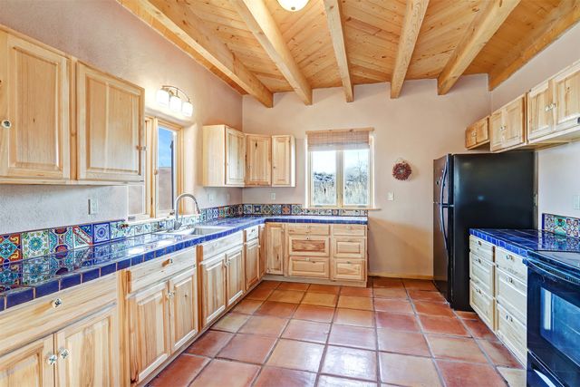 159A County Rd 155, Abiquiu, NM 87510