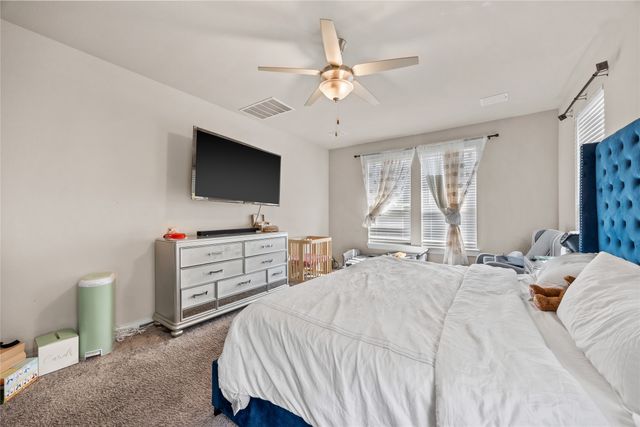 646 Olympic Way, Red Oak, TX 75154