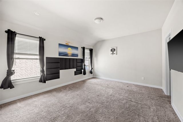 646 Olympic Way, Red Oak, TX 75154