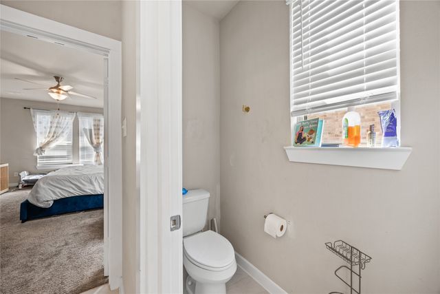 646 Olympic Way, Red Oak, TX 75154