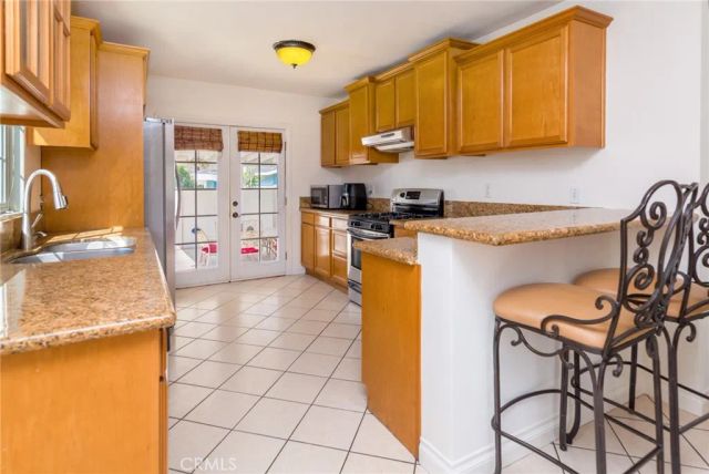 8755 Rincon Avenue, Sun Valley, CA 91352