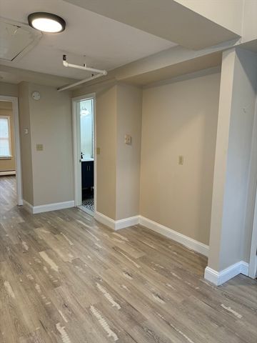 52 Washington 9, Marblehead, MA 01945