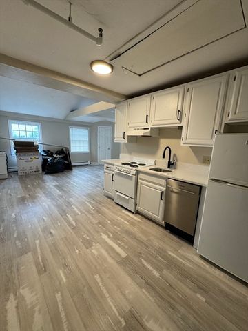 52 Washington 9, Marblehead, MA 01945