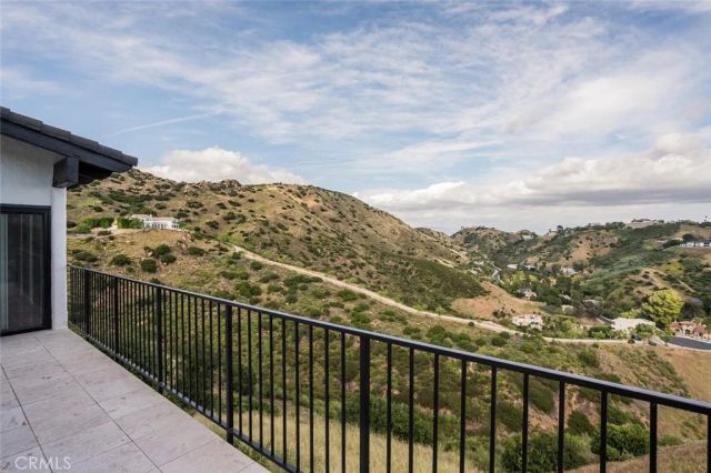 34 Sage Lane, Bell Canyon, CA 91307