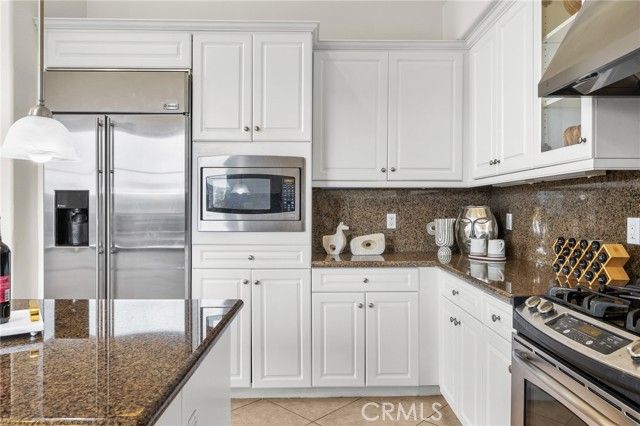 13031 Villosa Place 437, Los Angeles, CA 90094