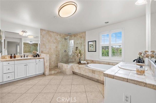 13031 Villosa Place 437, Los Angeles, CA 90094