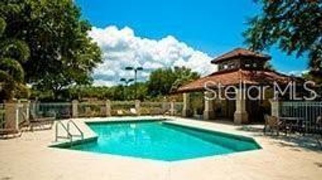 5282 FAR OAK, Sarasota, FL 34238