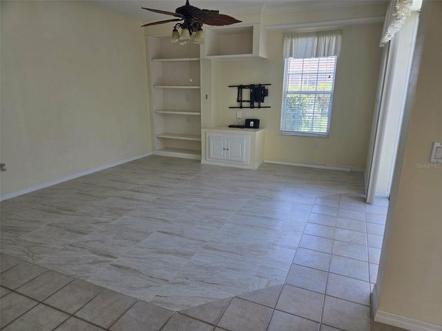 5282 FAR OAK, Sarasota, FL 34238