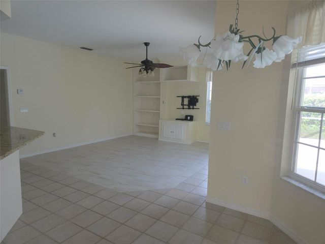 5282 FAR OAK, Sarasota, FL 34238