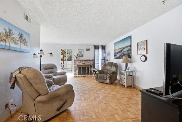 1423 Mountain Meadow, Oceanside, CA 92056