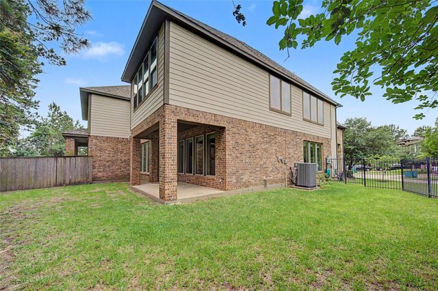 38 Jonquil Place, Tomball, TX 77375