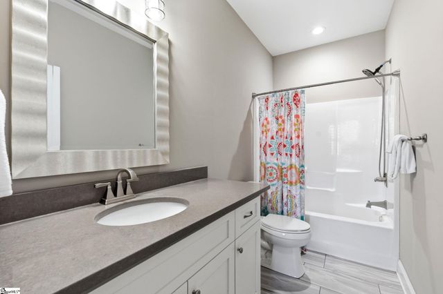 34 Fox Hunt Lane, Greer, SC 29651