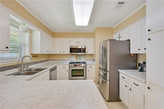 3101 Bluestem Drive, College Station, TX 77845