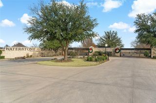 29 B Lake Breeze Drive, Mckinney, TX 75071