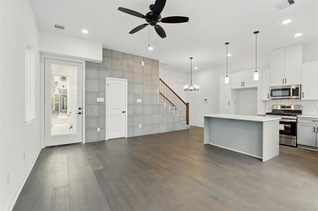 9902 Clark Road C, Houston, TX 77076