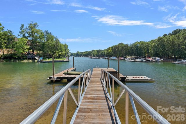 101 Wellfleet Lane, Mooresville, NC 28117
