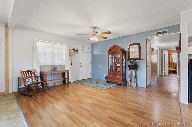 2628 E 2064 Road, Hugo, OK 74743