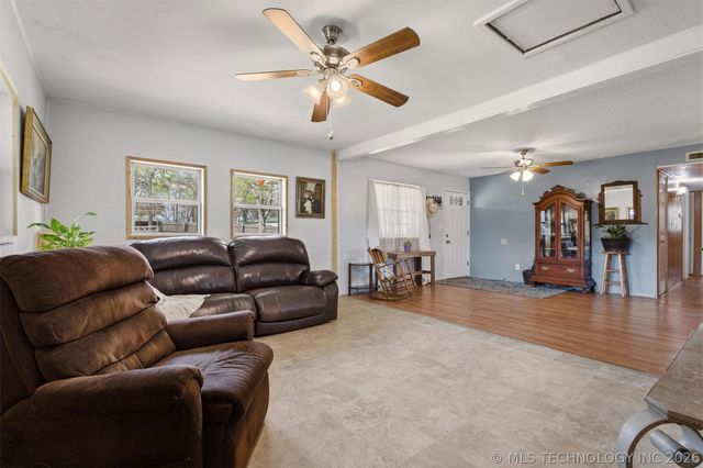 2628 E 2064 Road, Hugo, OK 74743