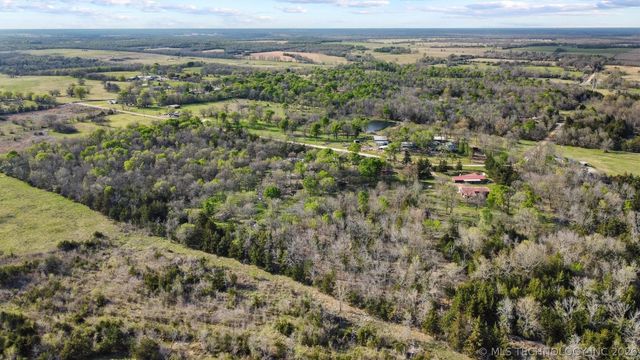 2628 E 2064 Road, Hugo, OK 74743