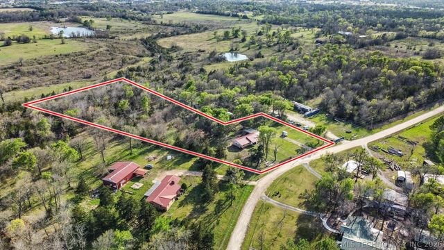 2628 E 2064 Road, Hugo, OK 74743