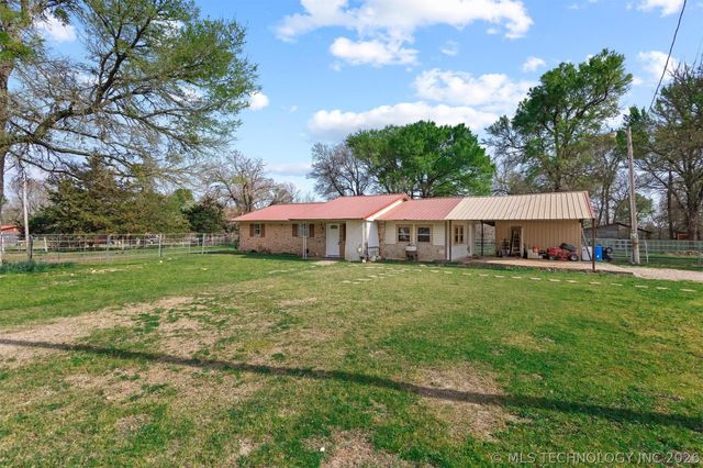 2628 E 2064 Road, Hugo, OK 74743