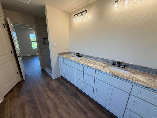 1088 Duke Drive, Bauxite, AR 72011