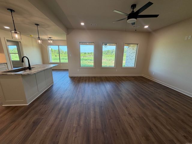 1088 Duke Drive, Bauxite, AR 72011