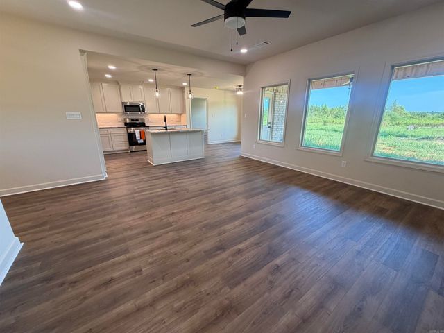 1088 Duke Drive, Bauxite, AR 72011