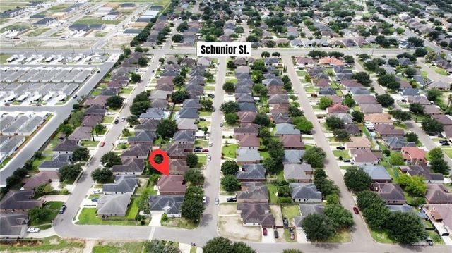 1104 N Boston College N Drive, Edinburg, TX 78541