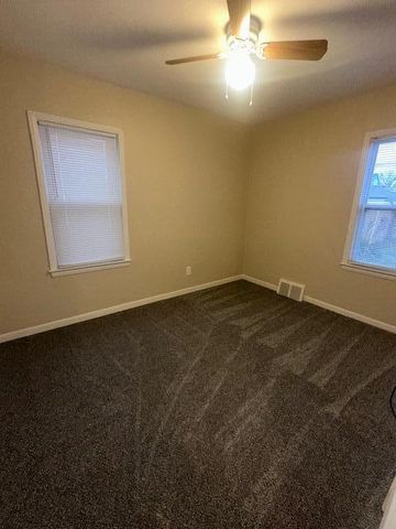 13348 Walnut Street, Southgate, MI 48195