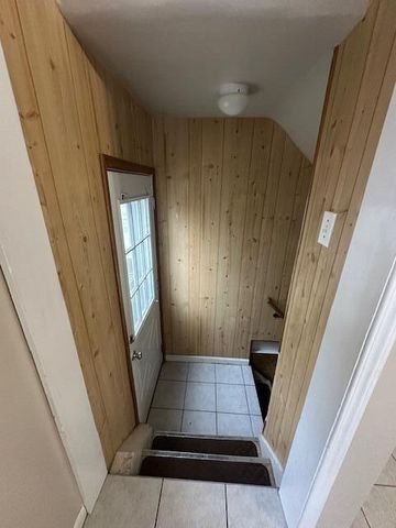 13348 Walnut Street, Southgate, MI 48195