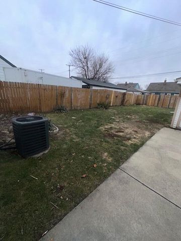 13348 Walnut Street, Southgate, MI 48195