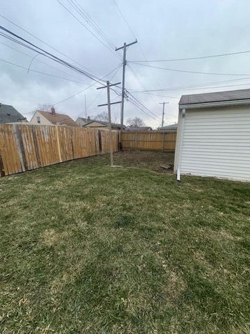 13348 Walnut Street, Southgate, MI 48195